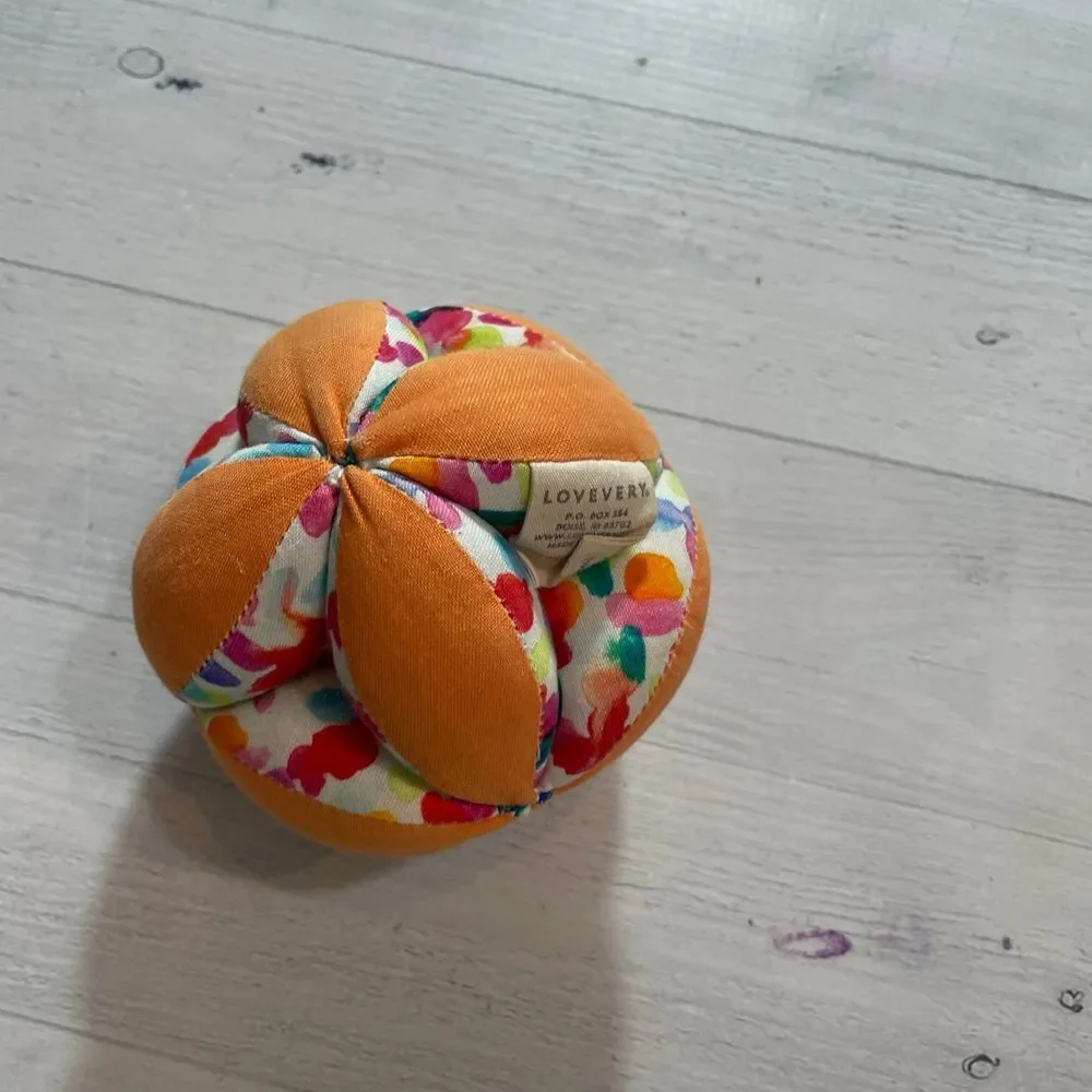 LOVEVERY‎ Rainbow Ball Senser Play Kit 5-6 Months Organic Cotton Play Toy